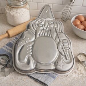 Vintage Wilton Wizard Cake Pan 1984 Merlin Crystal Ball Aluminum Mold 502-2235